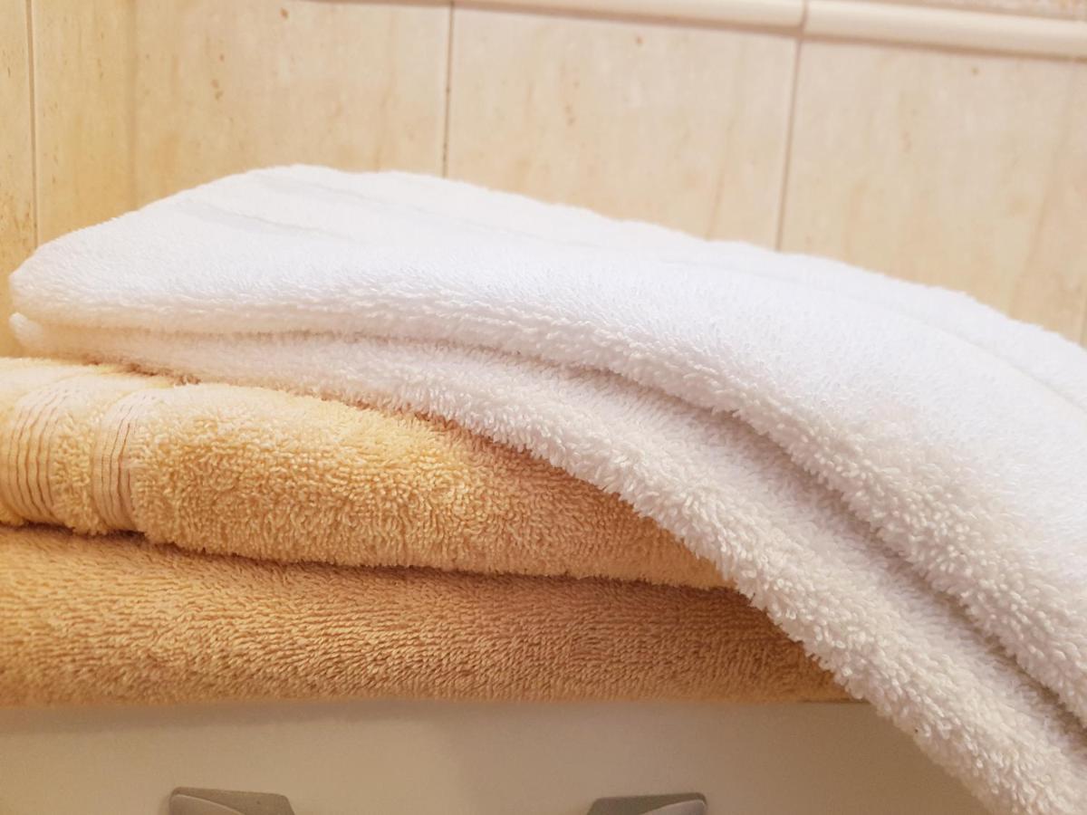 Lola Studio Apartman Hajduszoboszlo Bagian luar foto